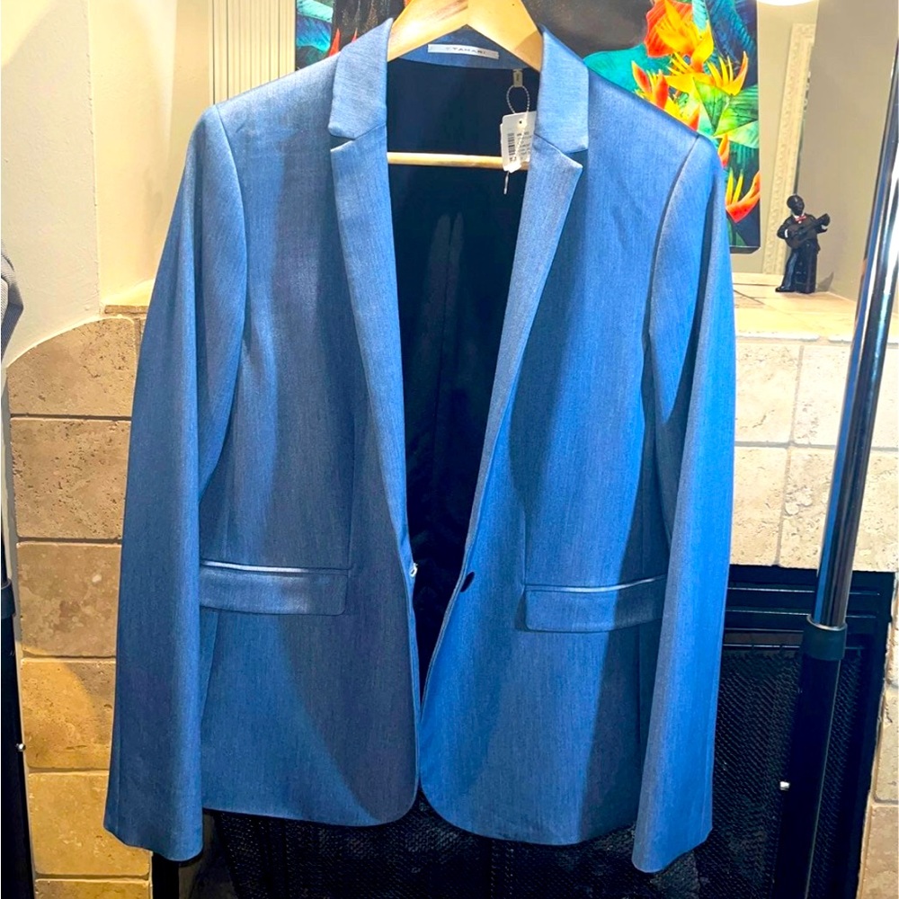 Tahari Blazer